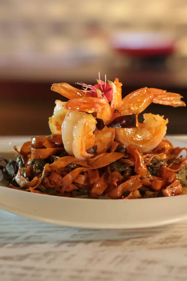 Pasta con Nopales y Camarones