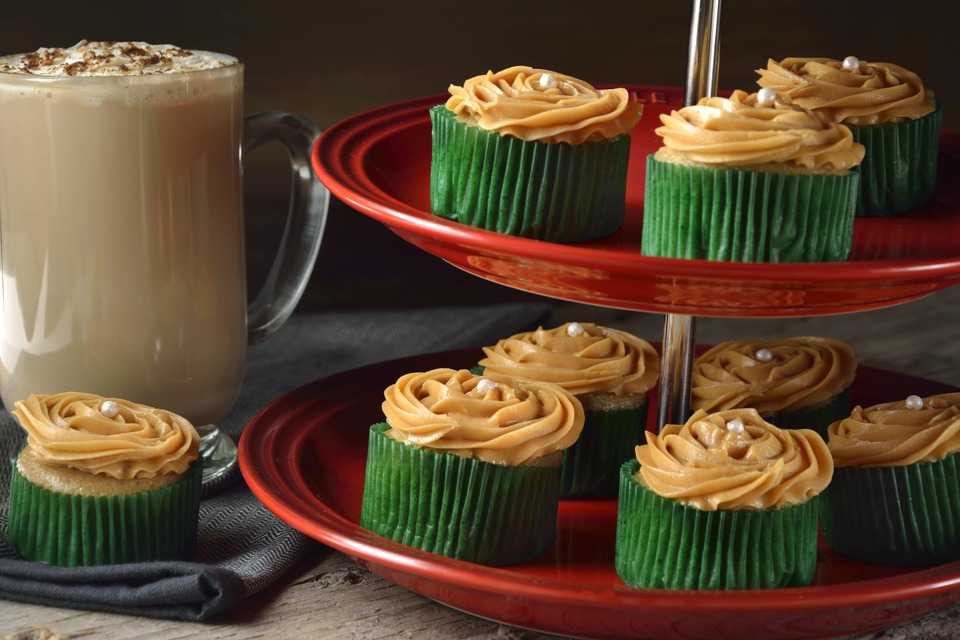 Cupcakes de Manzana con Betún de Cajeta