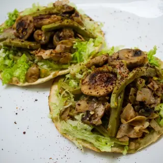 Torradas de Cogumelos ao Alho