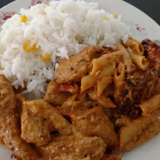 Mozzarella Chicken with Pasta and Sun-Dried Tomato