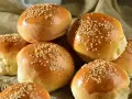 Pãezinhos Recheados de Queijo Cremoso