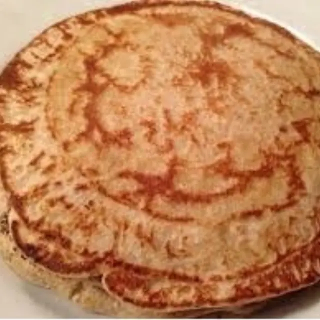 Hot Cakes de Aveia, Banana e Geleia