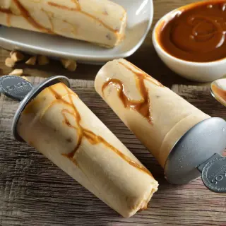 Yoghurt Ice Pop with Dulce de Leche
