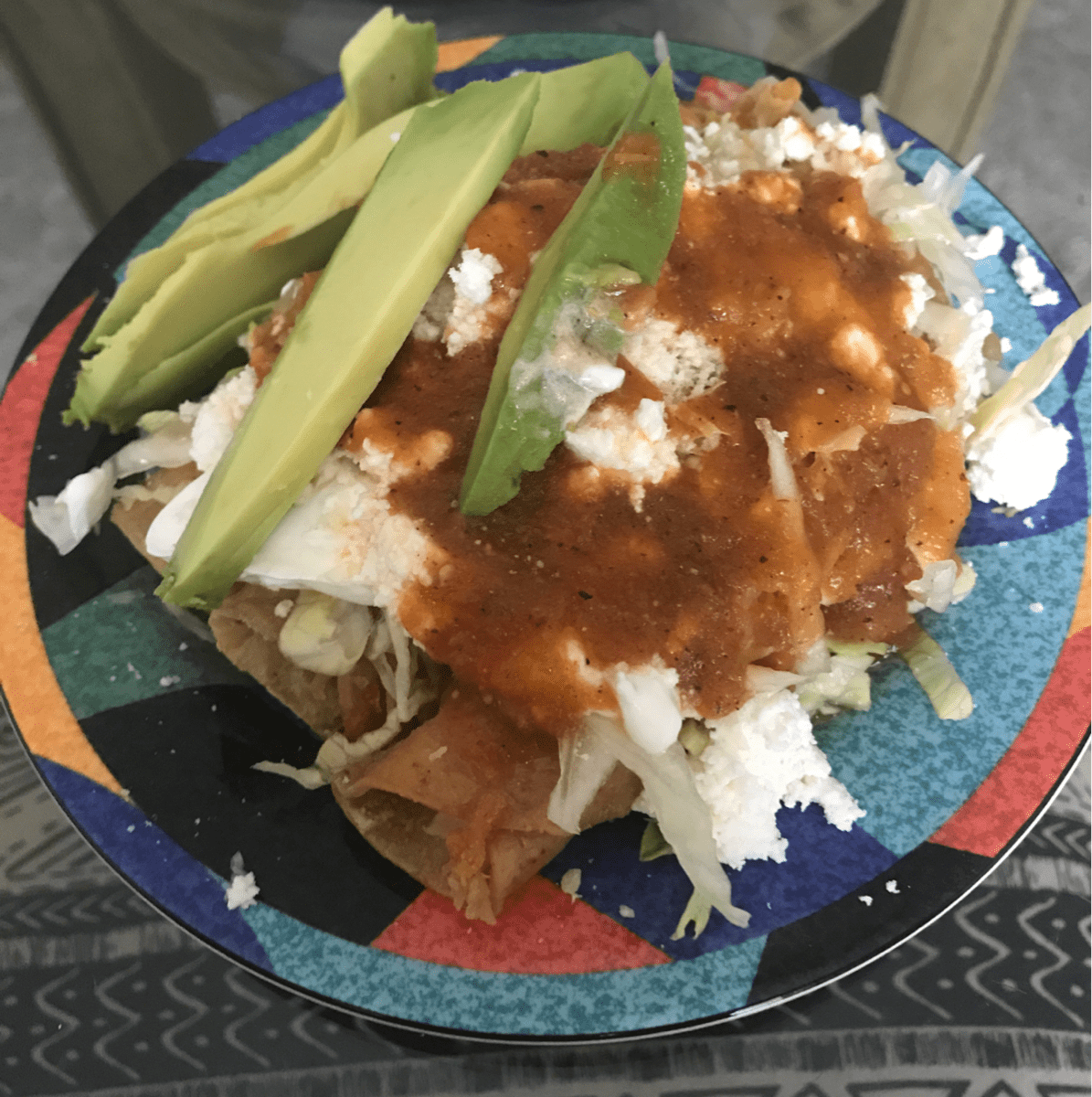 Tacos Ahogados de Pollo con Salsa Roja