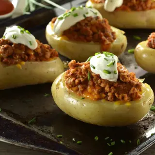Stuffed Potatoes with Ground Beef
