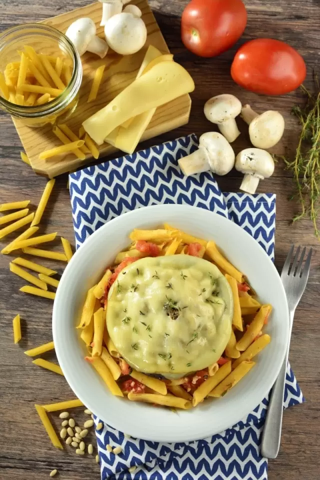 Penne al Pomodoro con Portobello