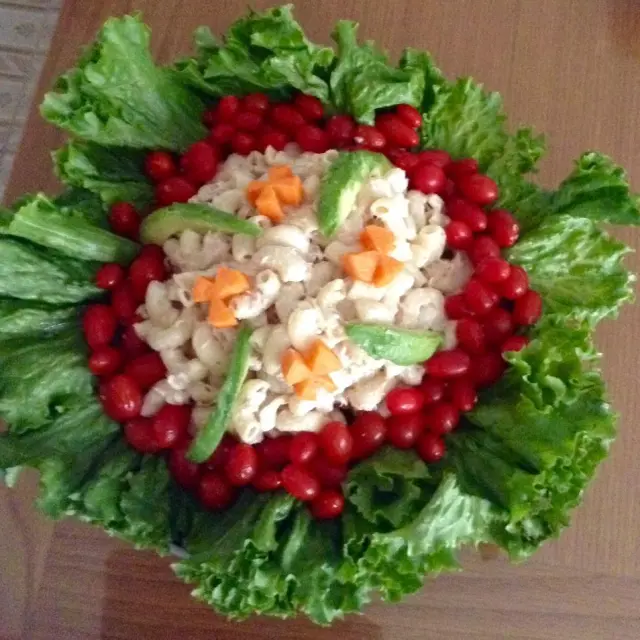 Macaroni Salad with Mayonnaise and Tuna