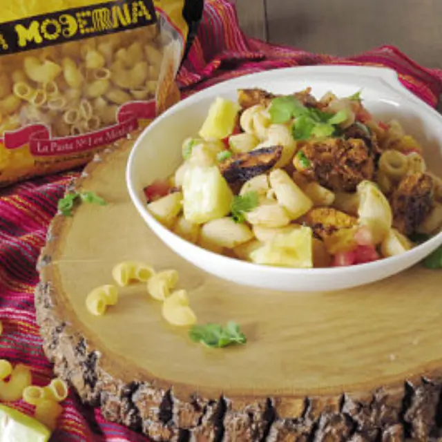 La Moderna Pasta Salad with Pastor Chicken