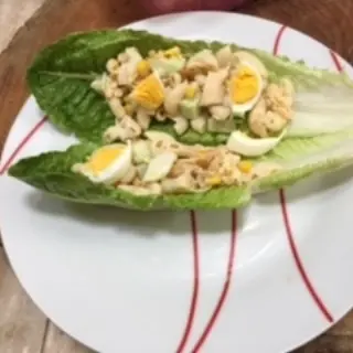 Lettuce Tacos with Pasta and Chicken