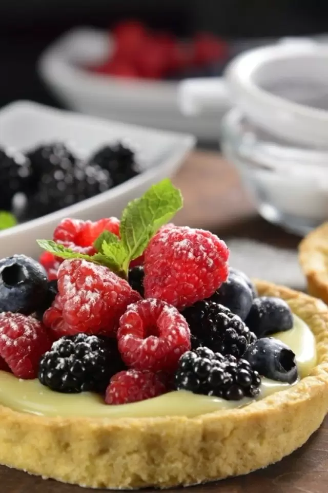 Tarta de Frutos del Bosque con Chocolate Blanco