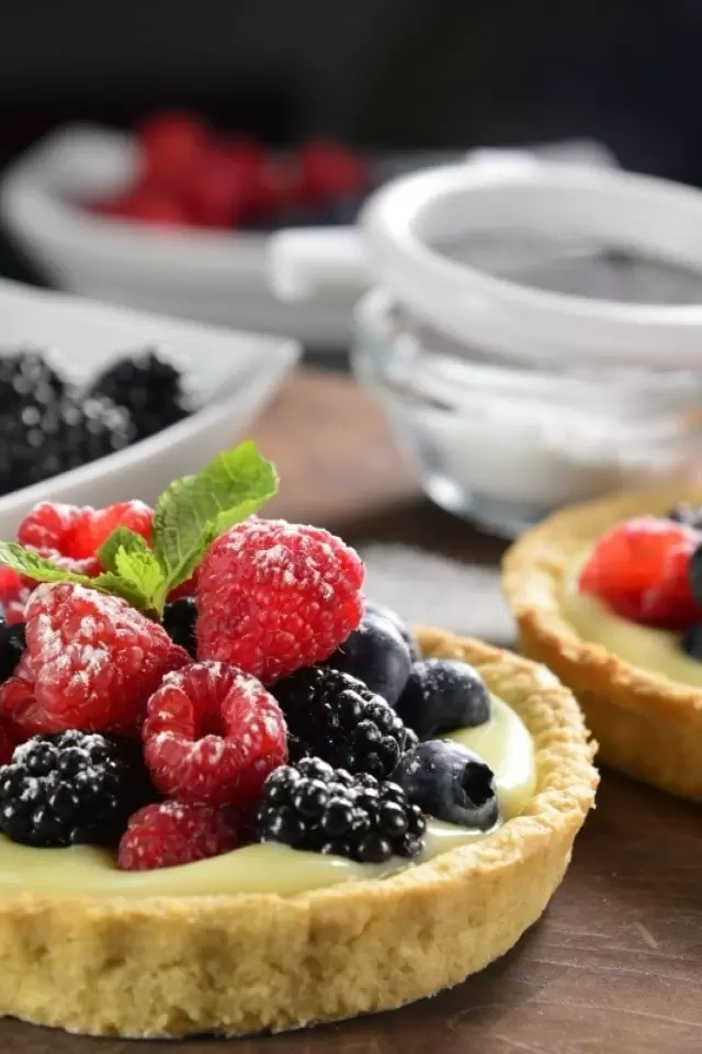 Tarta de Frutos del Bosque con Chocolate Blanco