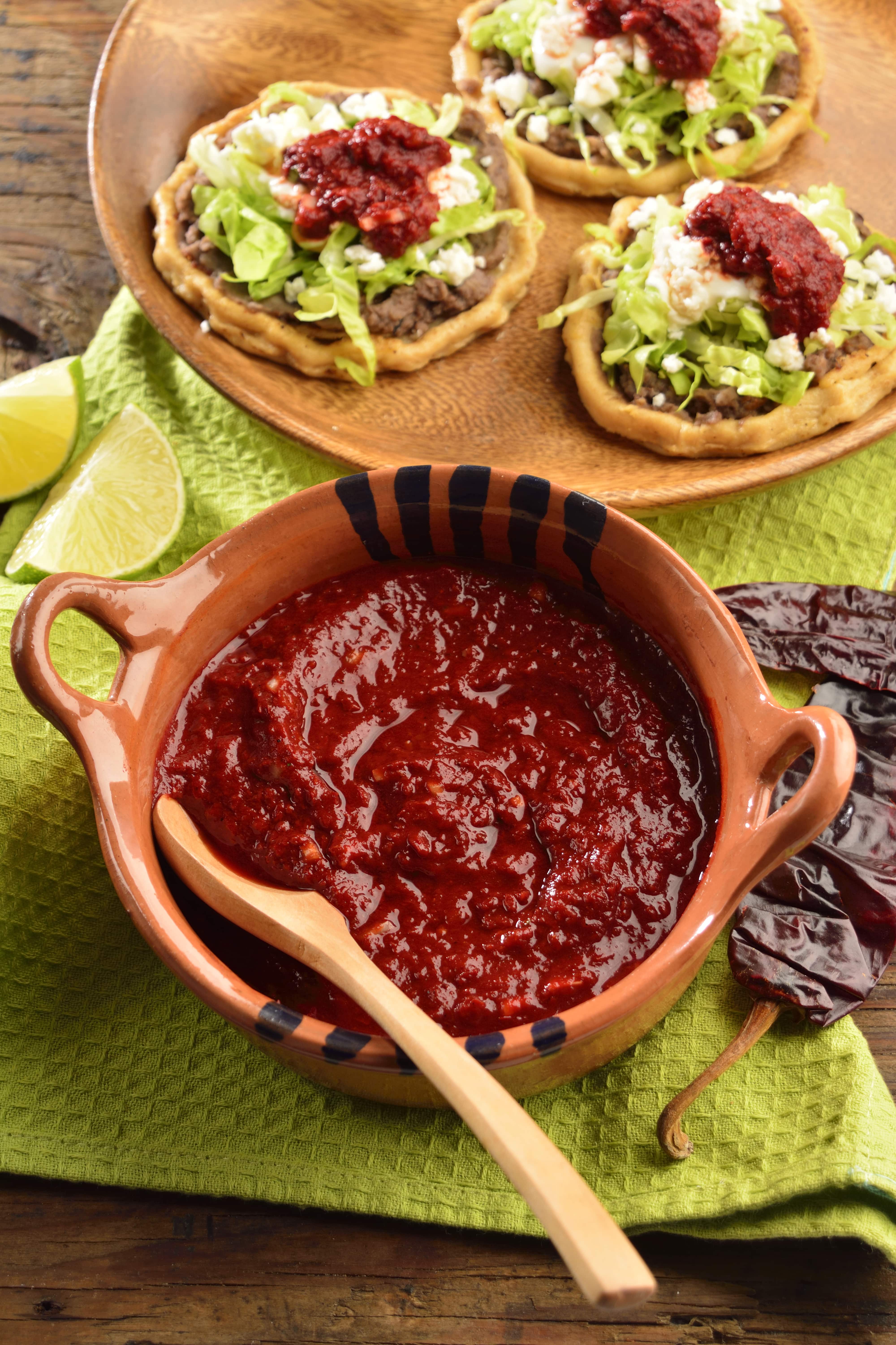 salsa-de-guajillo