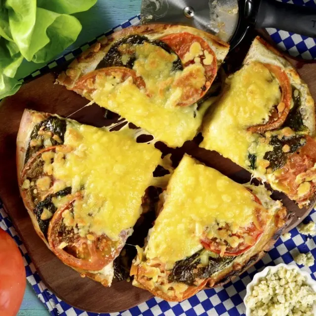 Rustic Lettuce, Tomato, and Blue Cheese Pizza