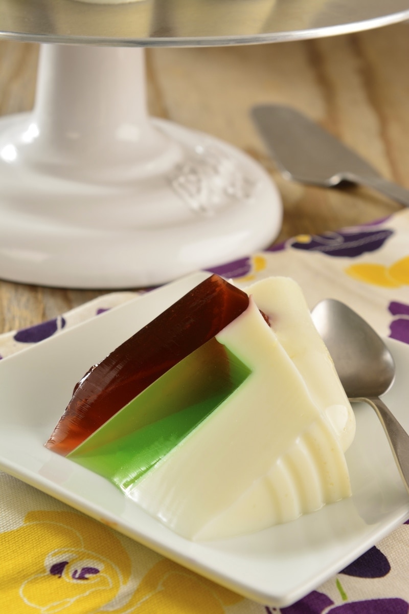 Gelatina de Leche Condensada con Centro de Jerez y Limón