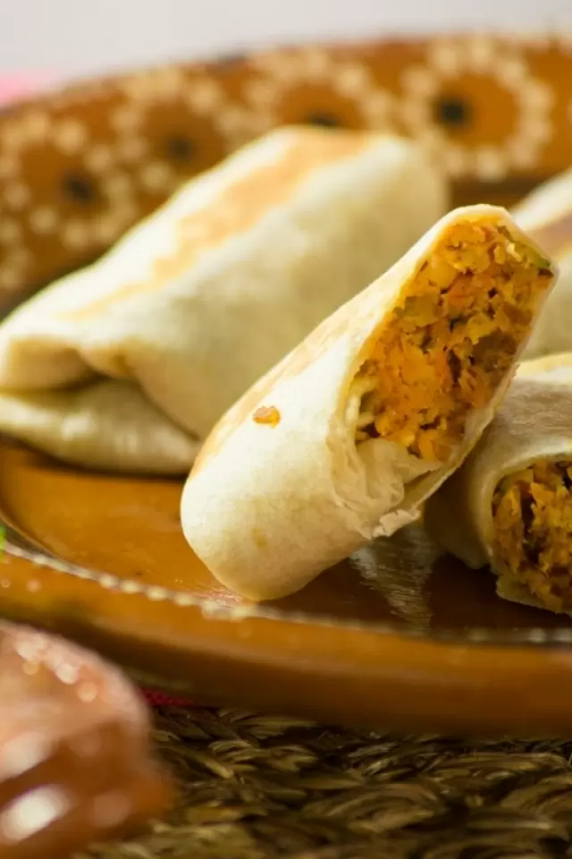 Miniburritos de Machaca con Huevo