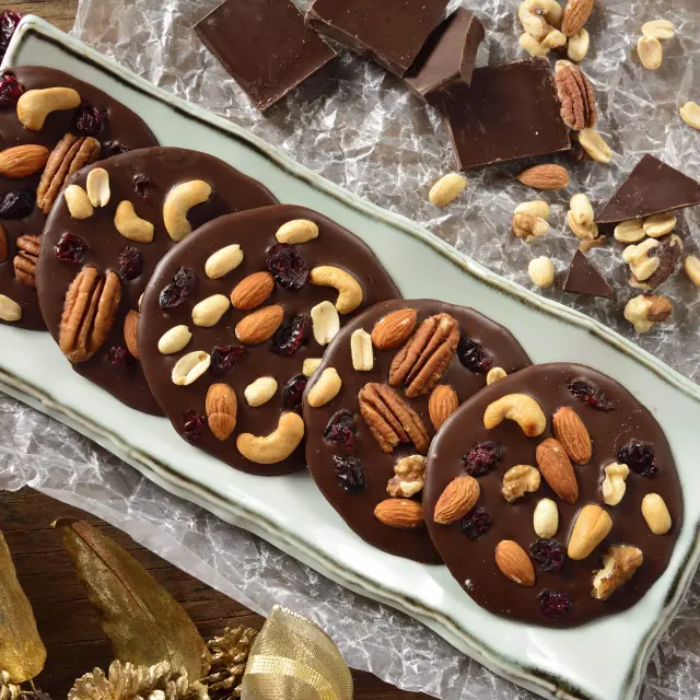 Telhas de Chocolate com Frutos Secos