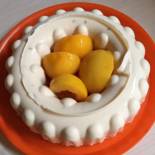 Gelatina deliciosa de cream cheese com fruta