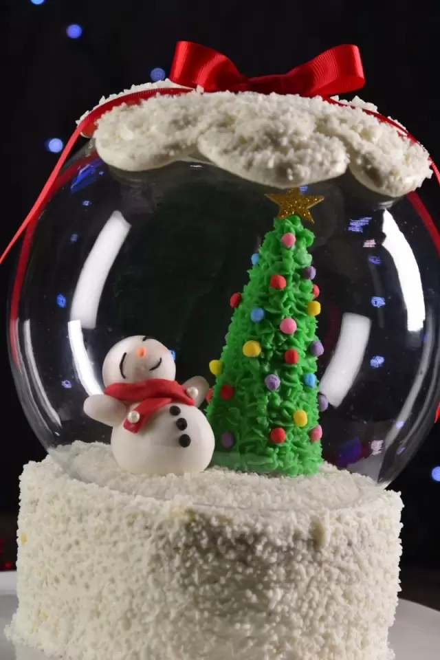 Celebrate the Holidays with a Snow Globe Cake – Let's Wine About It Sister