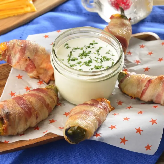 Jalapeños Stuffed with Cheddar Cheese and Bacon