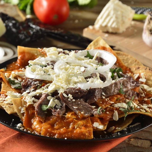 Chilaquiles en Salsa Pasilla-image