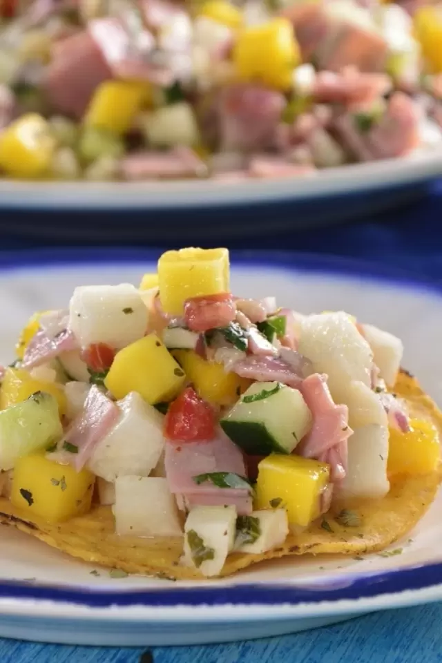 Ceviche Mexicano de Mango con Palmitos y Pechuga de Pavo