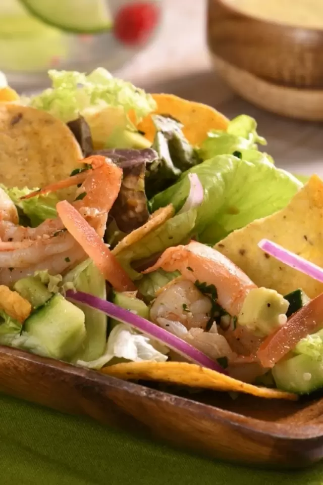 Ensalada de Camarones y Aguacate con Vinagreta de Cilantro