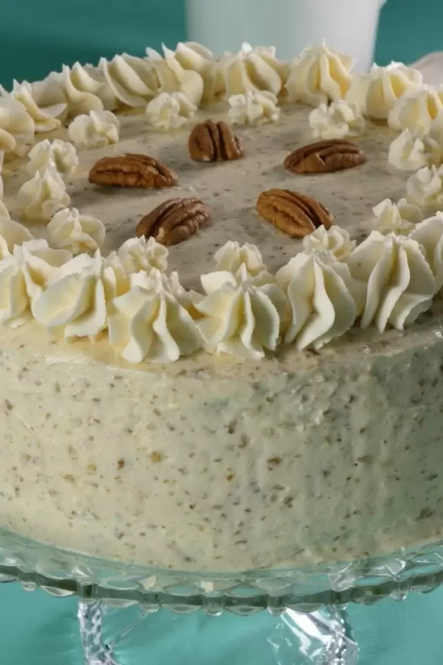 Carrot Cake Stuffed with Cheesecake