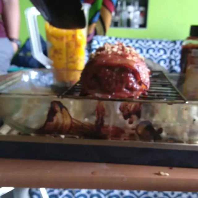Rolo Tipo Sushi de Carne e BBQ