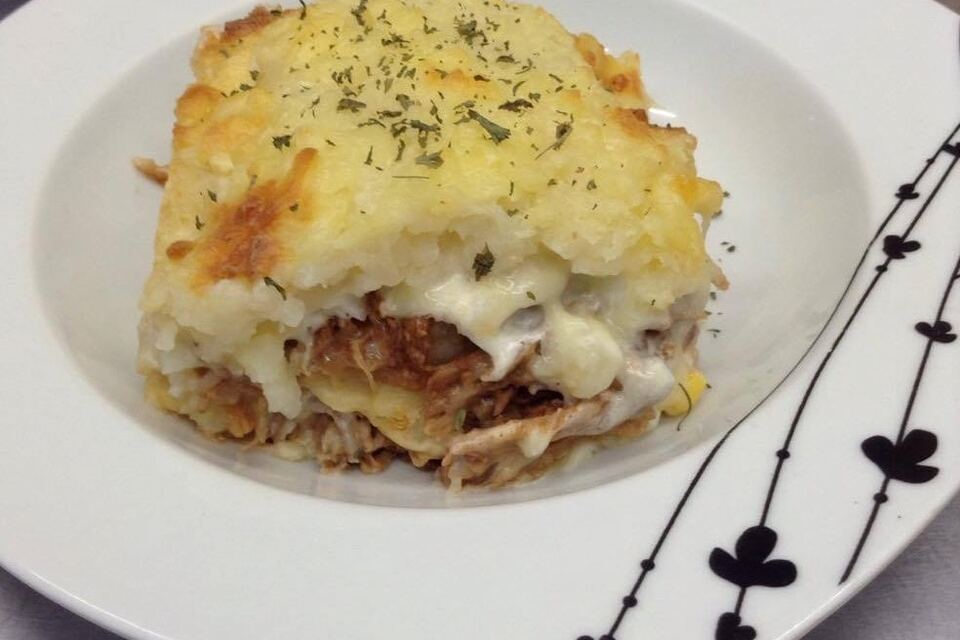 Pastel de Papa con Cerdo a la BBQ