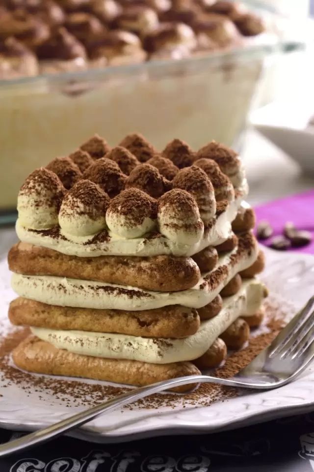 Classic tiramisu