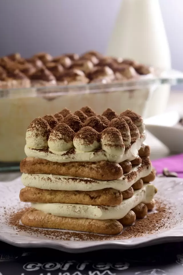 Classic tiramisu