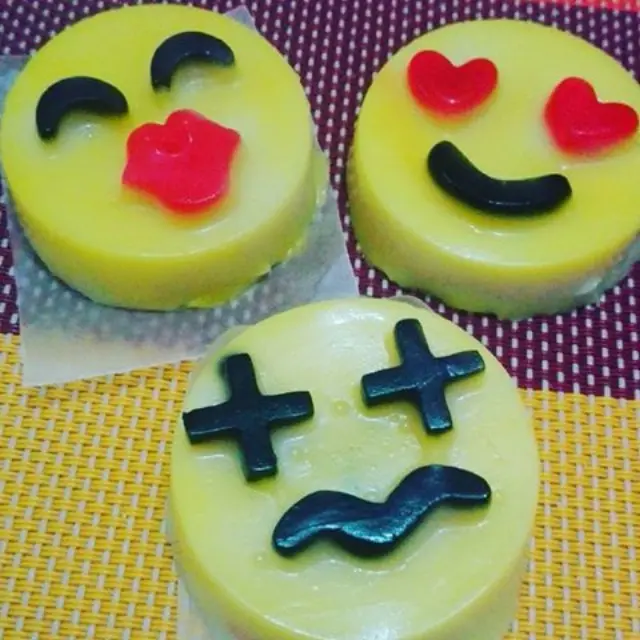 Gelatinhas de Emojis