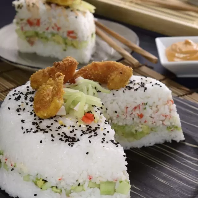 Delicioso Pastel de Sushi