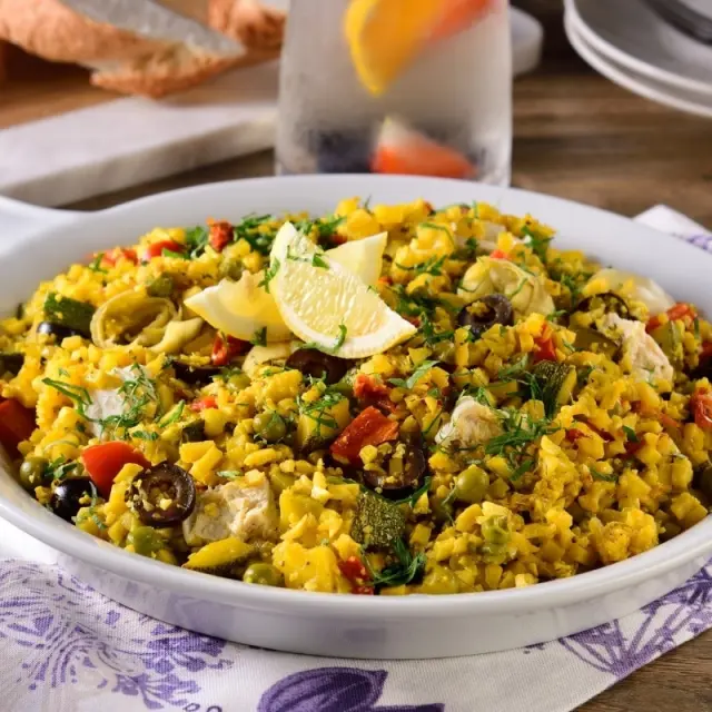 Vegan Paella with Cauliflower and Broccoli Bits
