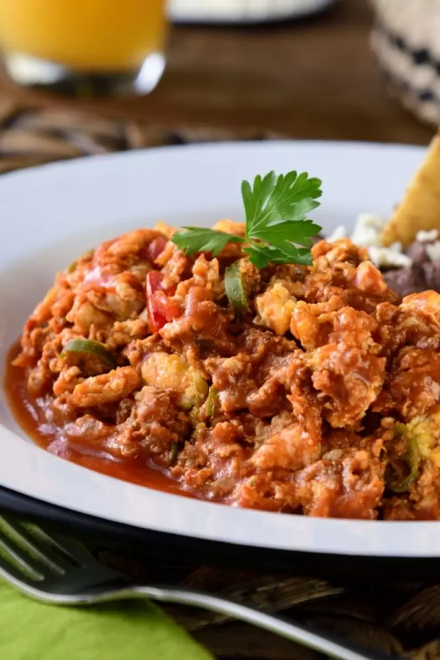 Machaca Casera en Salsa Roja