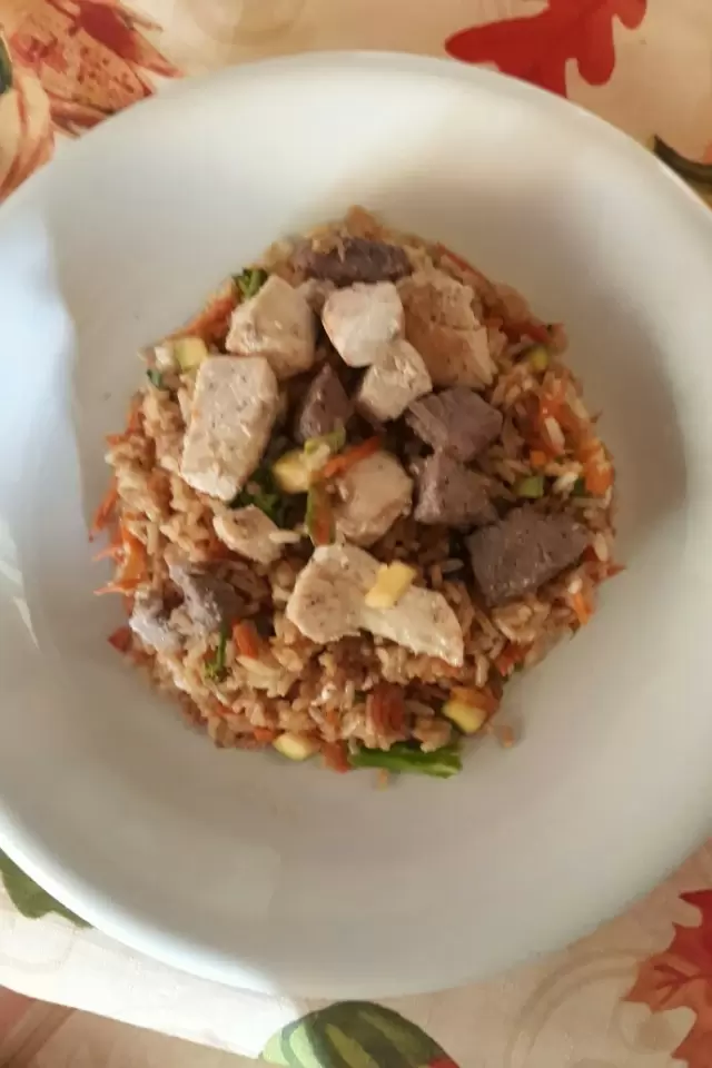 Yakimeshi Especial