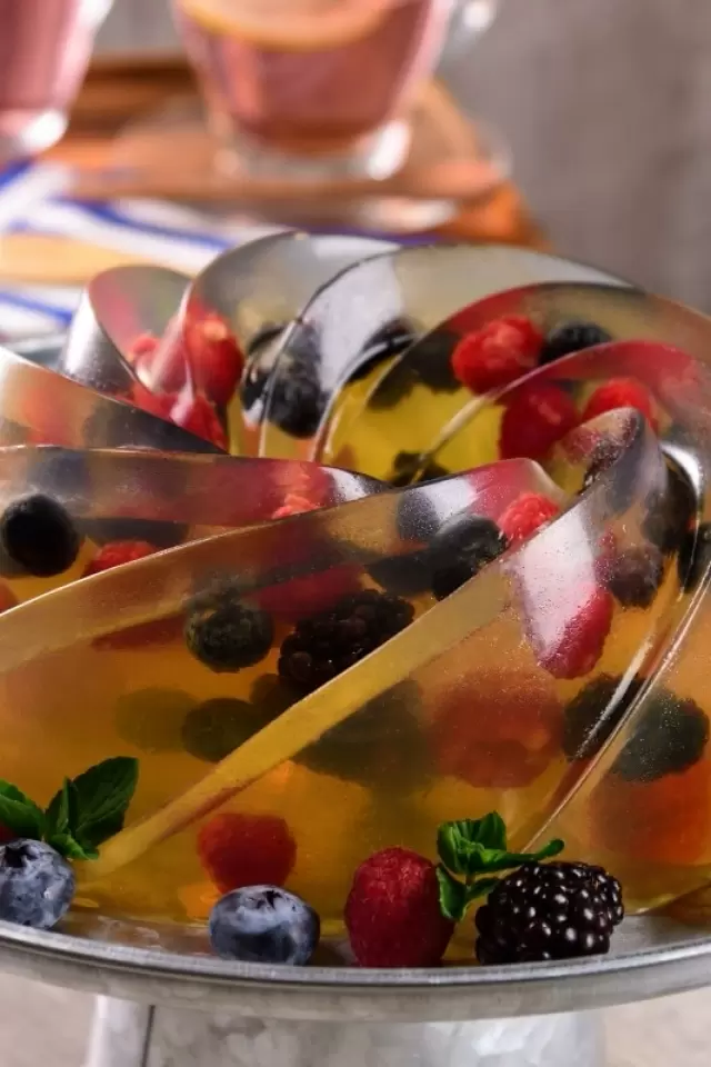 Vegan Fruit Jelly Cake (Easy & Refreshing) - Christie at Home