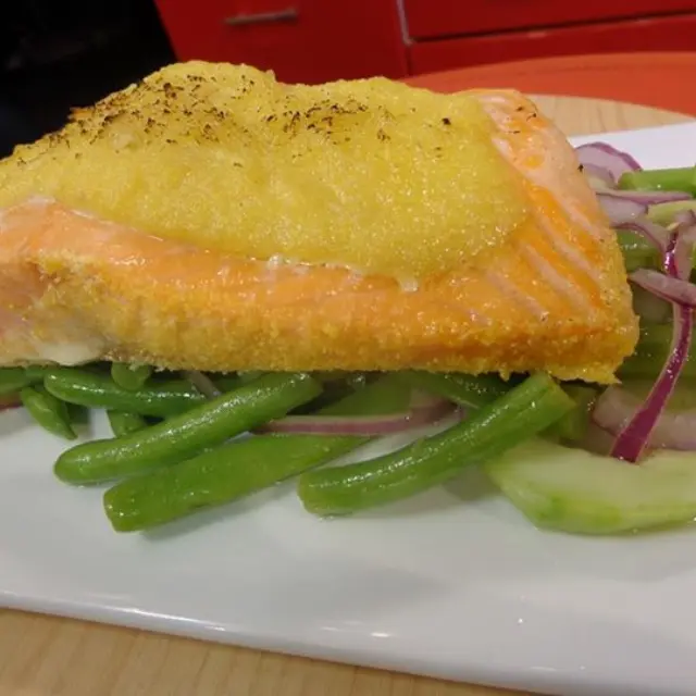 Salmon with Hummus Crust on a Bed of Green Beans and Cucumber Salad