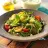 Salada Mediterrânea com Noodles de Abobrinha