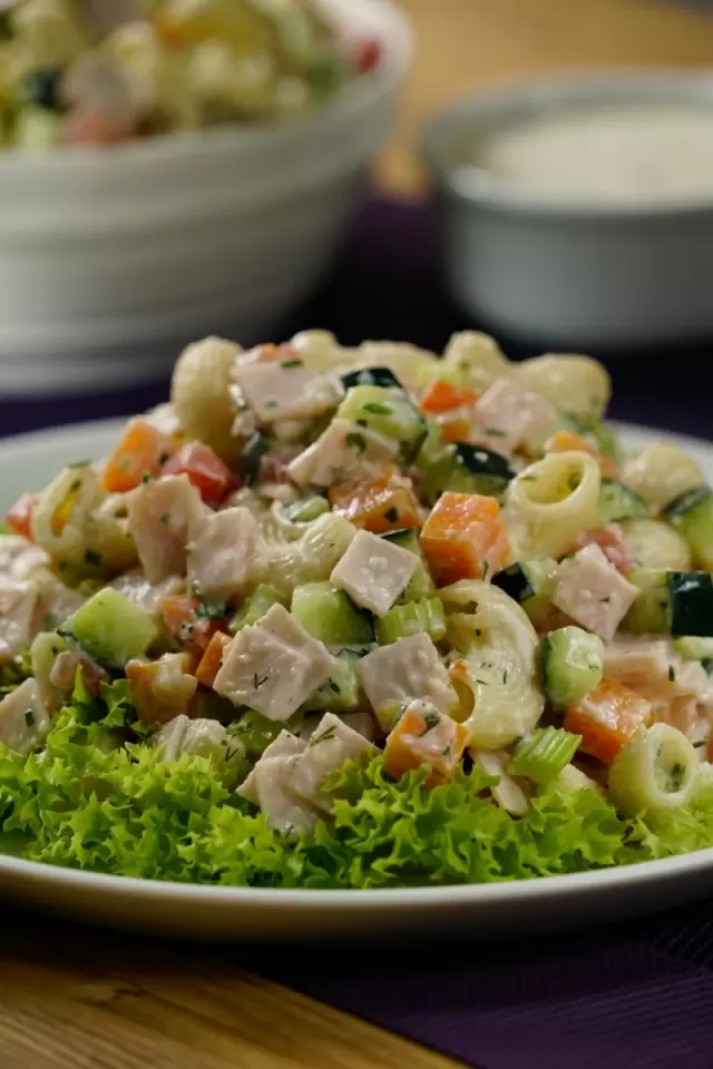 Ensalada Ranch con Pechuga de Pavo