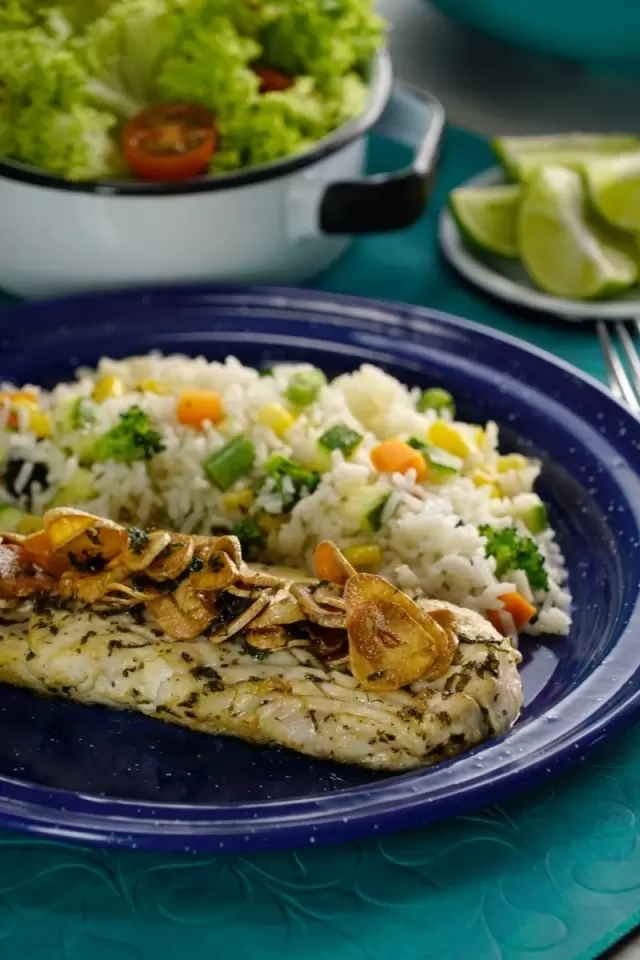 Pescado al Mojo de Ajo