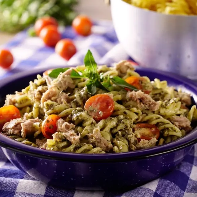 Pesto Cremoso com Atum