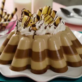 Gelatina de Banana com Creme de Avelãs