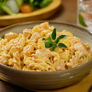 Creamy Chicken Pasta with Bacon