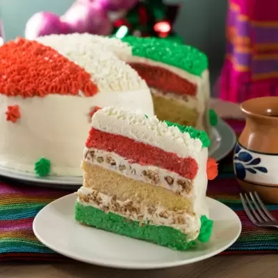 Tricolor 3 Milk Cake