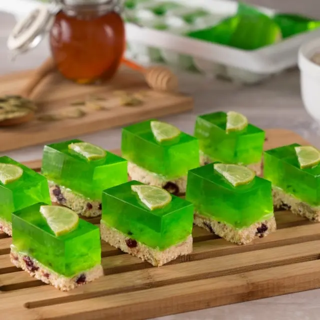 Bites de Gelatina de Limão com Mix de Sementes