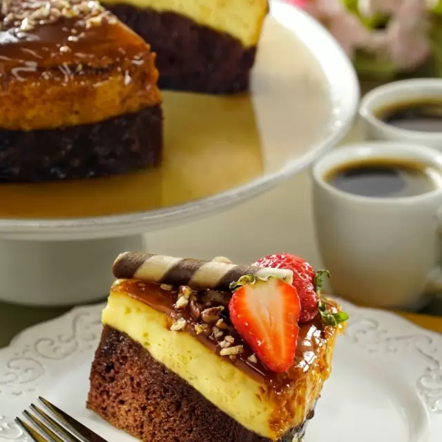 Chocoflan~The Not So Impossible Cake! - La Piña en la Cocina