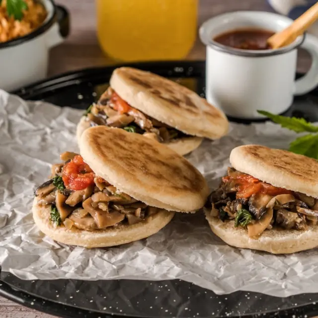 Gorditas na Frigideira Recheadas com Cogumelos