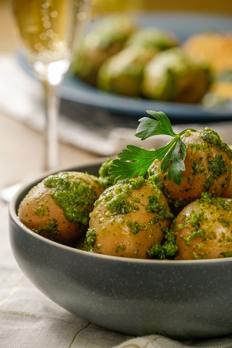 Papas Cambray con Pesto de Cilantro