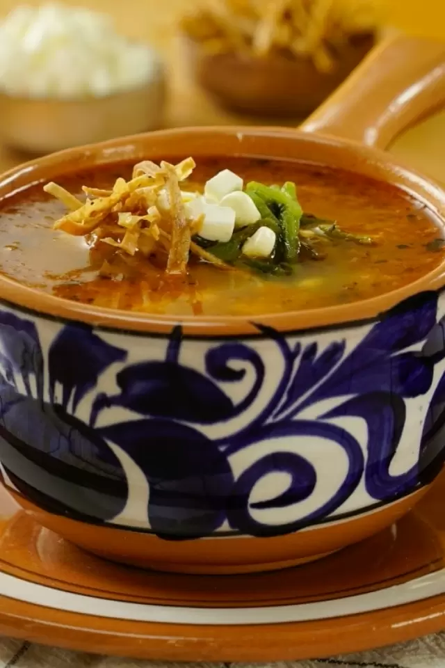 Sopa de Rajas con Elote